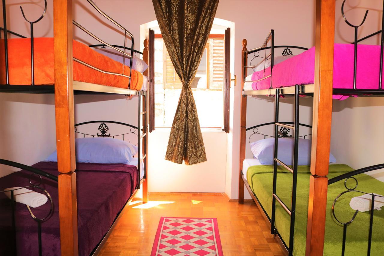 Hostel Alma 2 Пореч Екстериор снимка