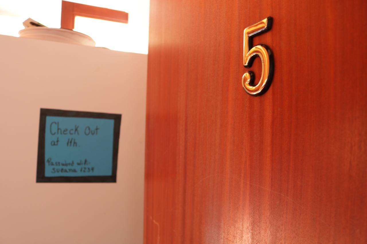 Hostel Alma 2 Пореч Екстериор снимка