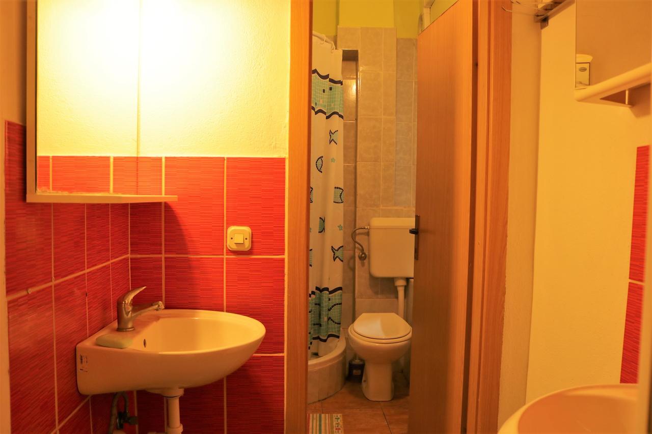 Hostel Alma 2 Пореч Екстериор снимка